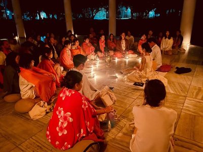 APPRENEZ LES BIENFAITS DU YOGA AVEC SHANKAR